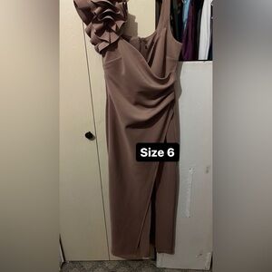 Bridesmaid dress that been worn once size 6